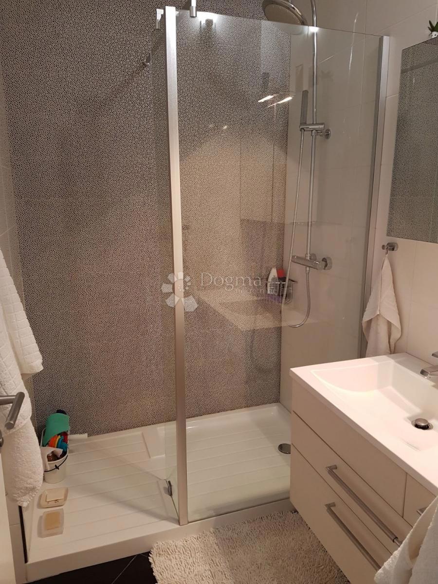 Allogio Voštarnica, Zadar, 72m2