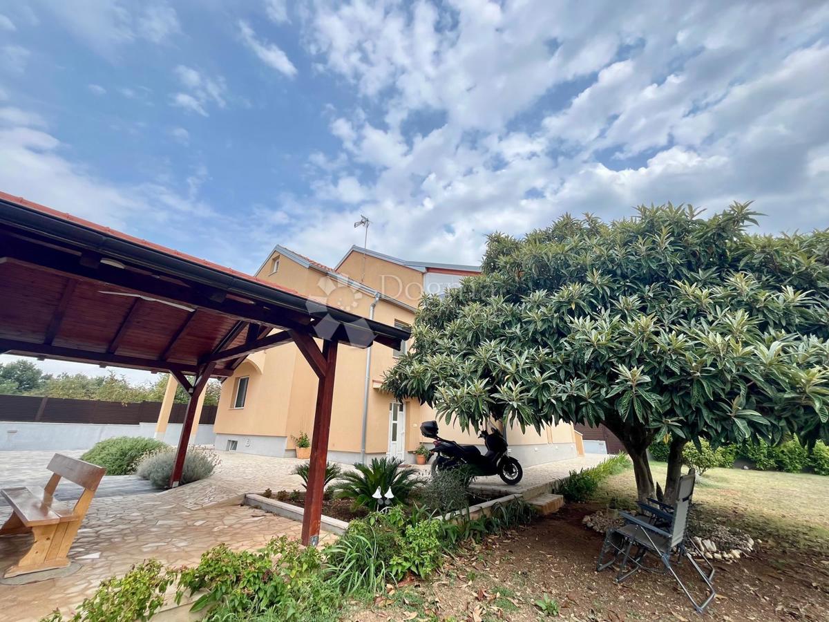 Casa Biograd na Moru, 210m2