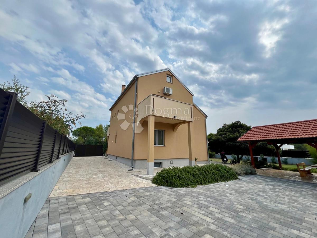 Casa Biograd na Moru, 210m2