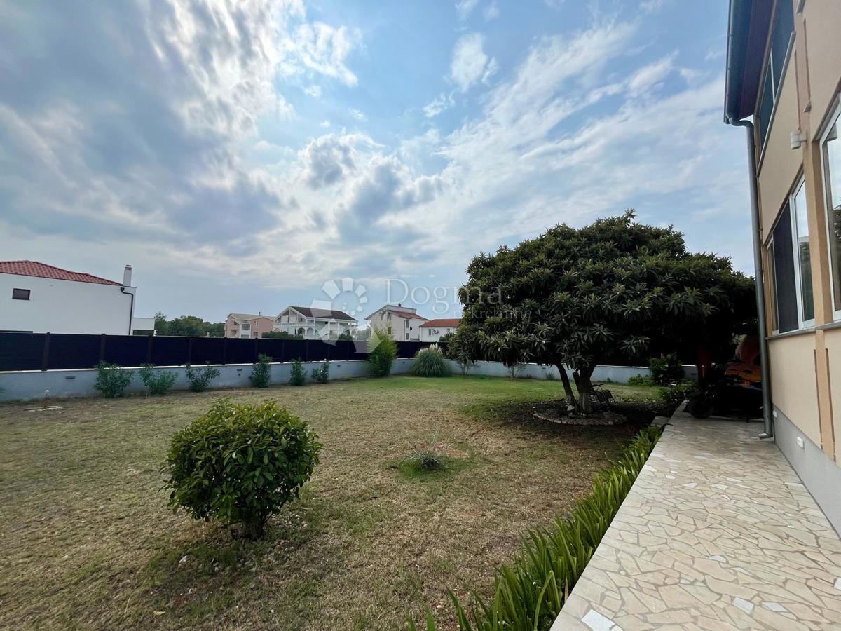 Casa Biograd na Moru, 210m2