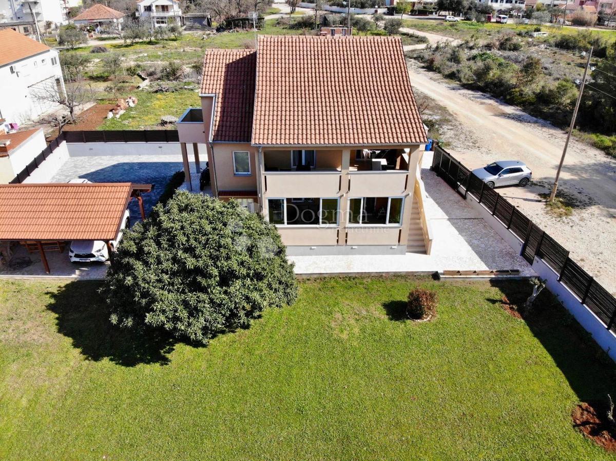 Casa Biograd na Moru, 210m2