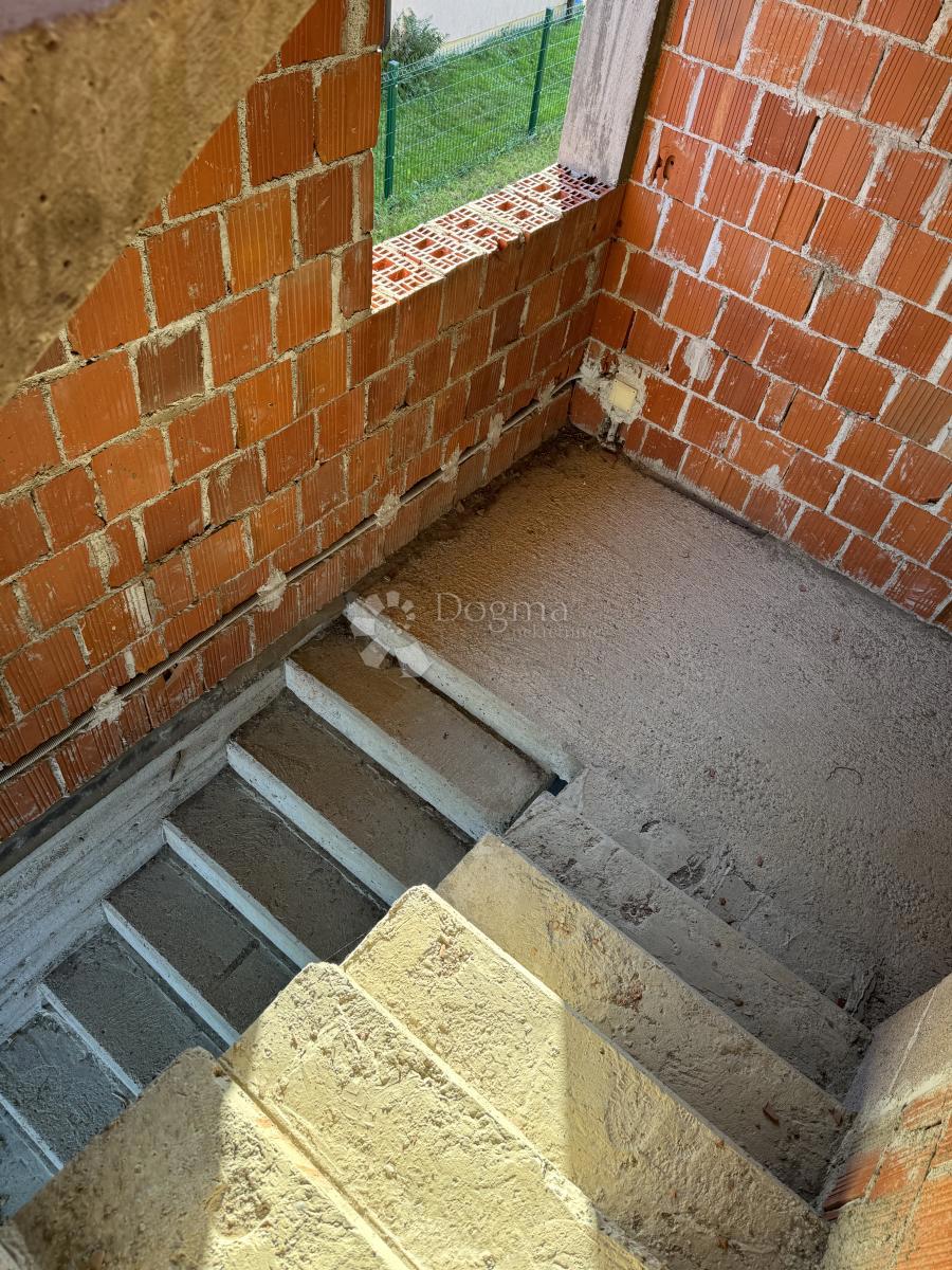 Casa Brckovljani, 337,35m2