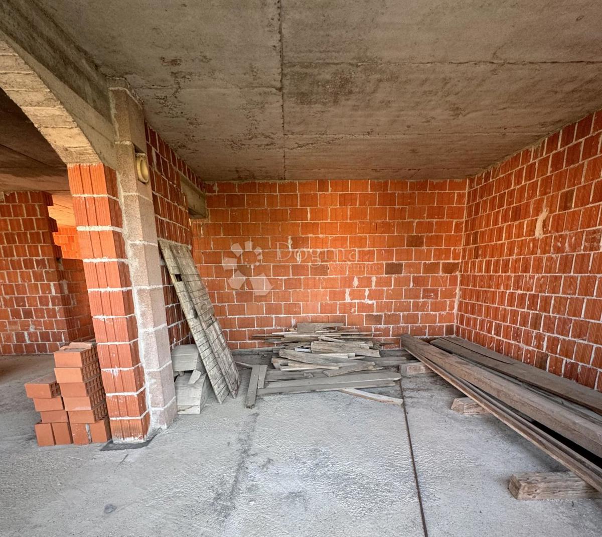 Casa Brckovljani, 337,35m2