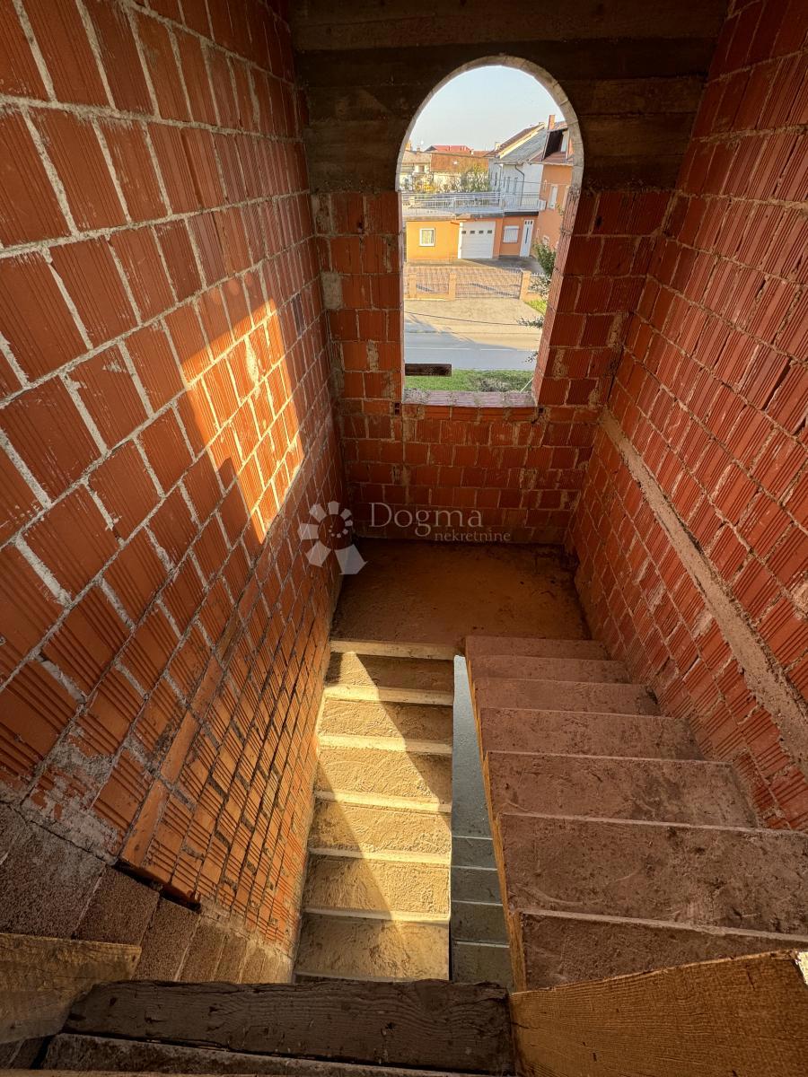 Casa Brckovljani, 337,35m2