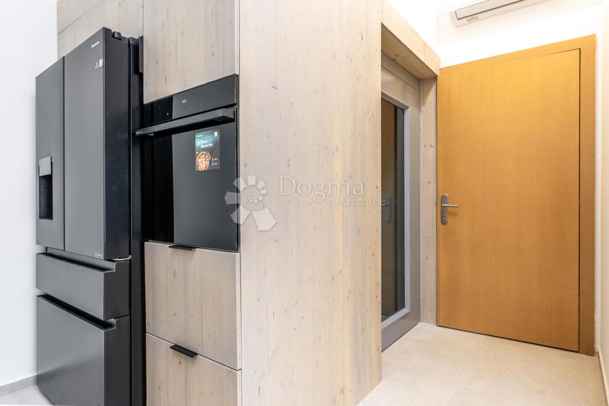 Casa Ravna Gora, 144m2