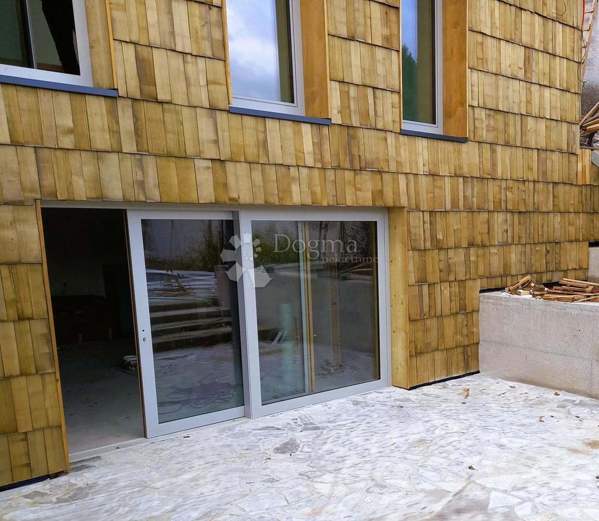 Casa Ravna Gora, 144m2