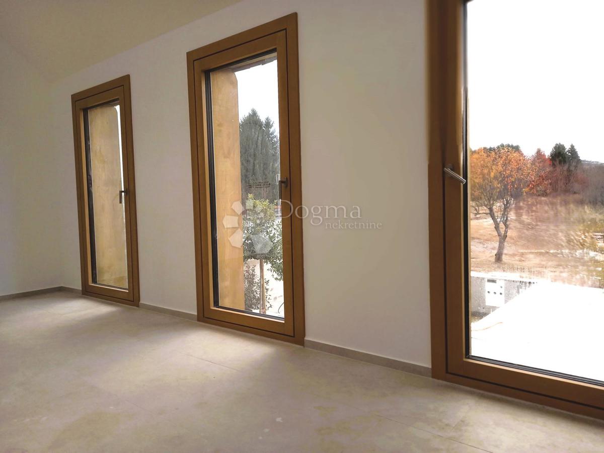 Casa Ravna Gora, 144m2