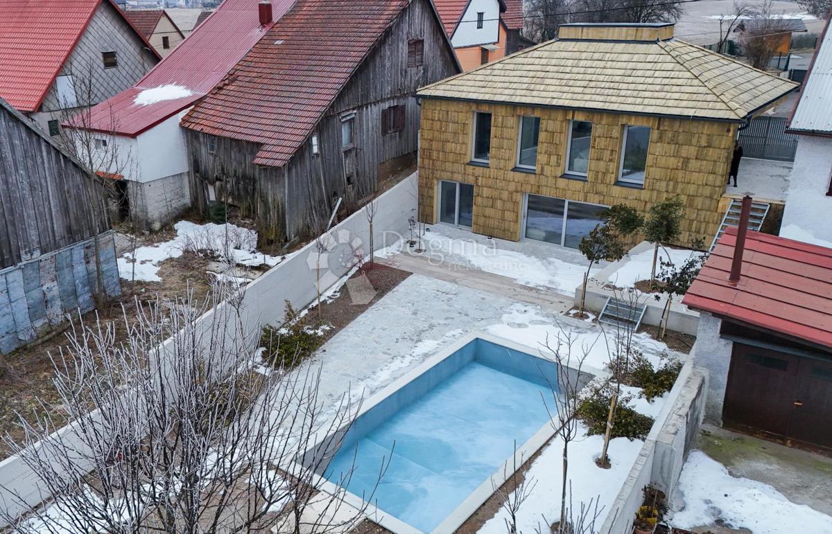 Casa Ravna Gora, 144m2