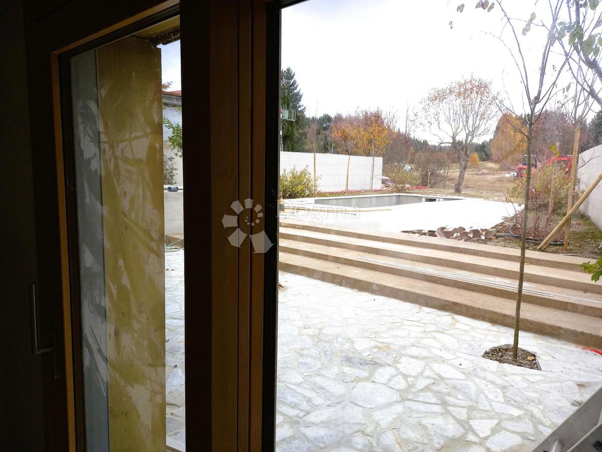 Casa Ravna Gora, 144m2