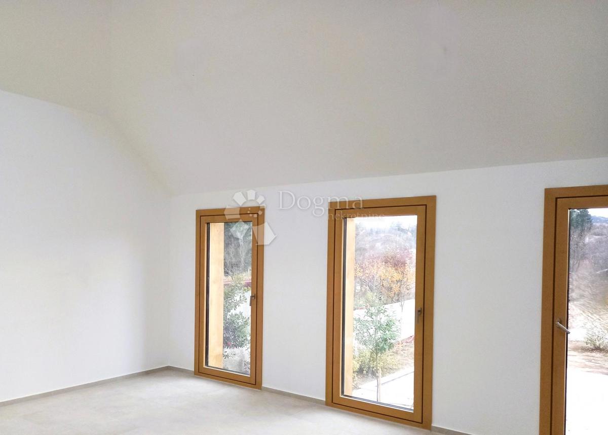 Casa Ravna Gora, 144m2