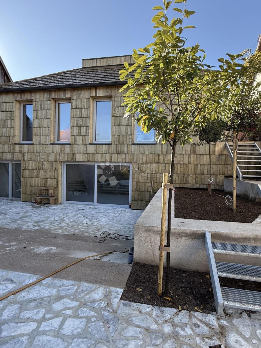 Casa Ravna Gora, 144m2