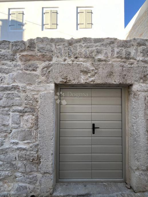 Casa Betina, Tisno, 107m2