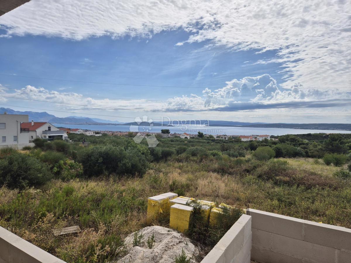 Terreno edificabile Kaštel Novi, Kaštela, 2.200m2