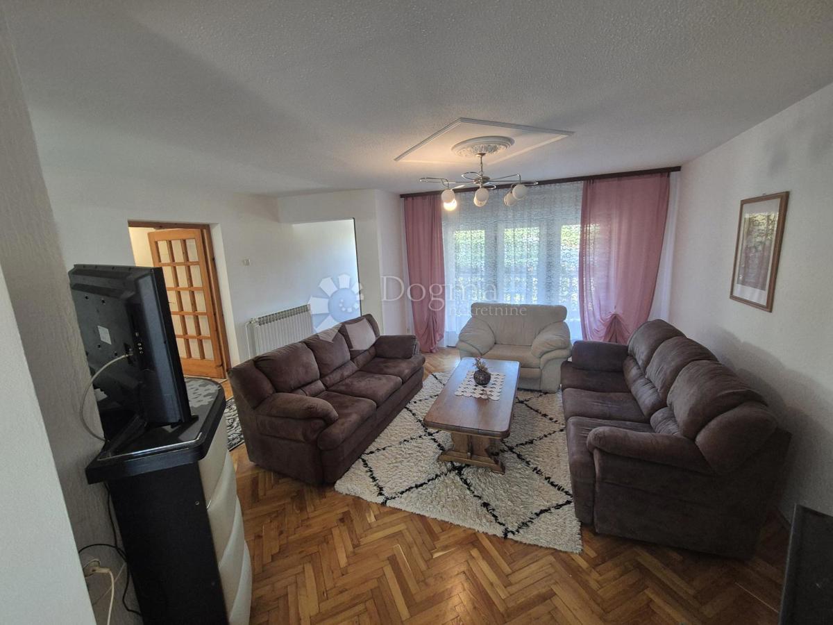 Casa Radakovo, Kraljevec Na Sutli, 286m2