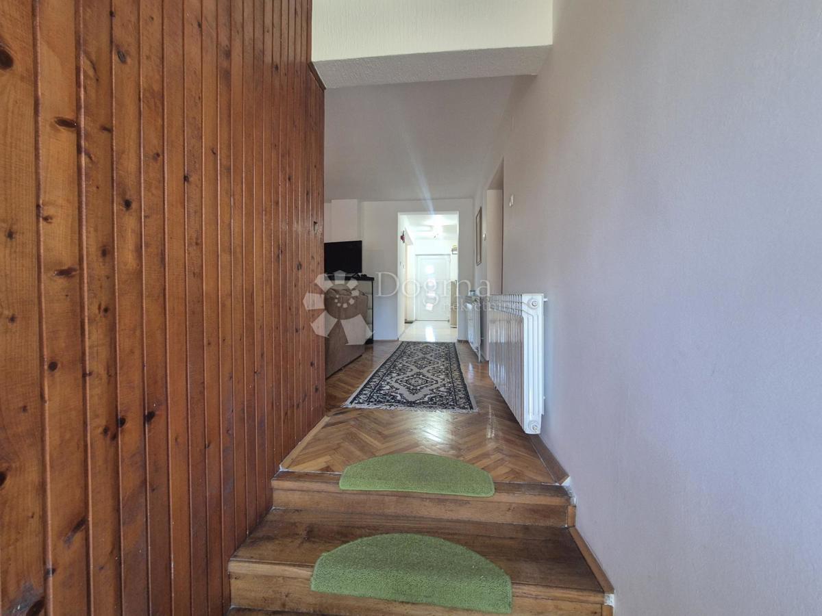 Casa Radakovo, Kraljevec Na Sutli, 286m2