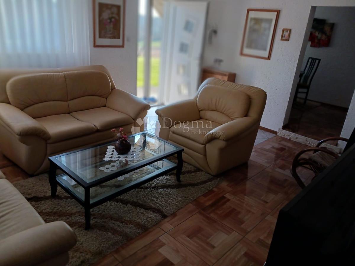 Casa Radakovo, Kraljevec Na Sutli, 286m2