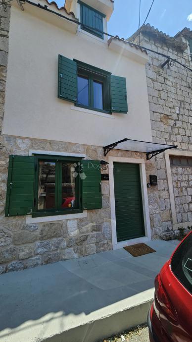 Casa Kaštel Sućurac, Kaštela, 60m2