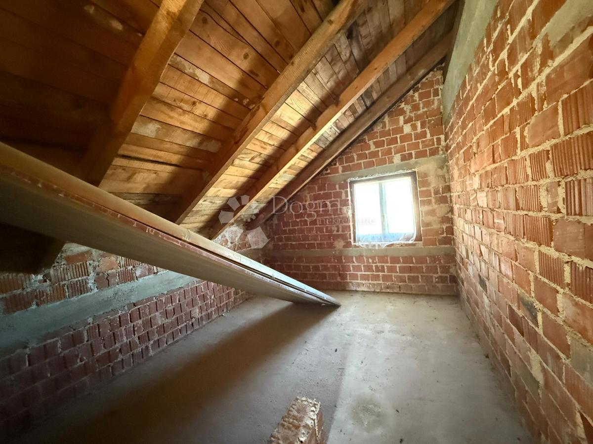 Casa Centar, Gospić, GOSPIĆ CENTAR, 120m2