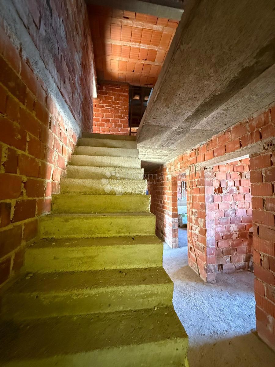 Casa Centar, Gospić, GOSPIĆ CENTAR, 120m2