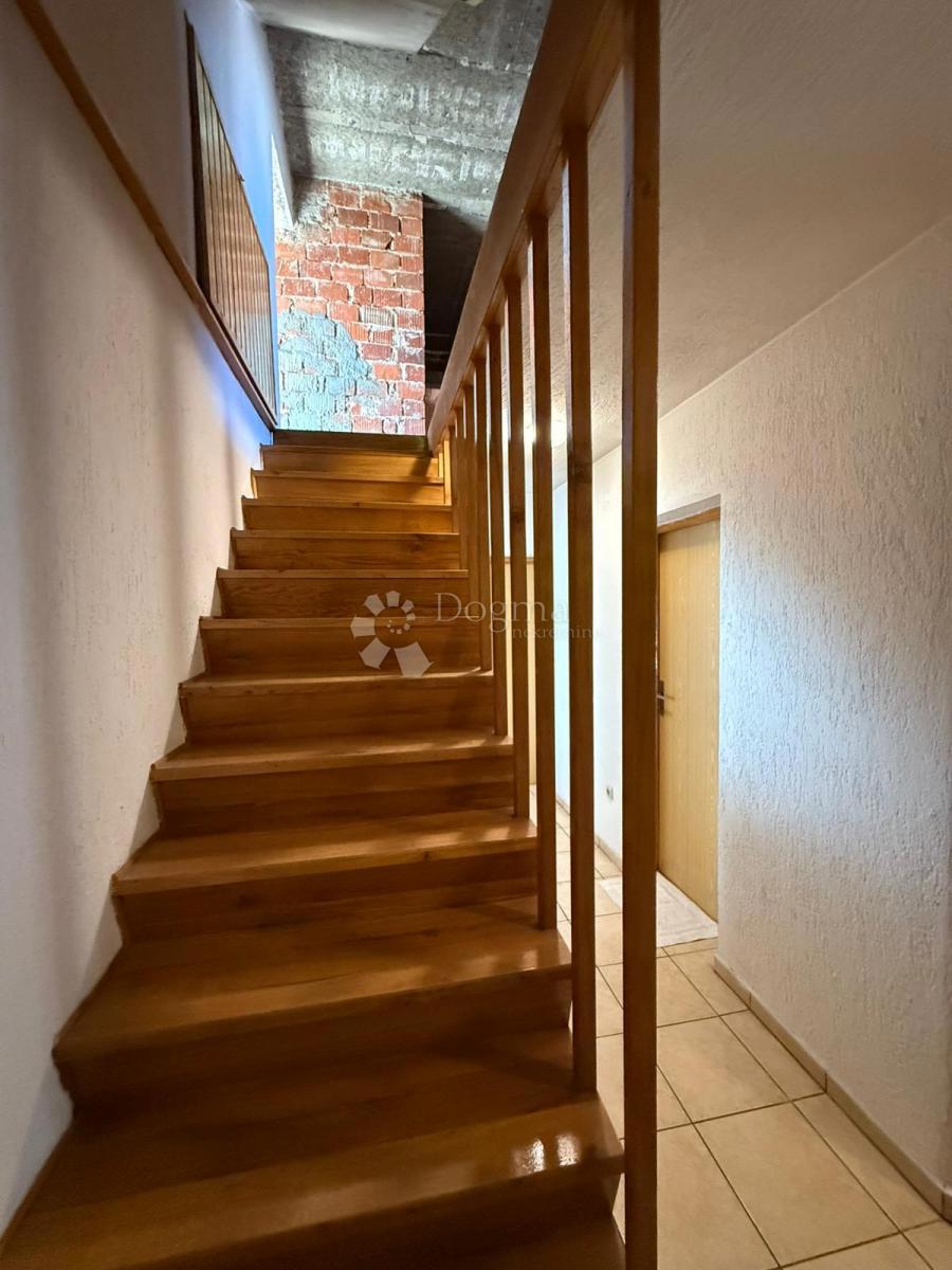 Casa Centar, Gospić, GOSPIĆ CENTAR, 120m2