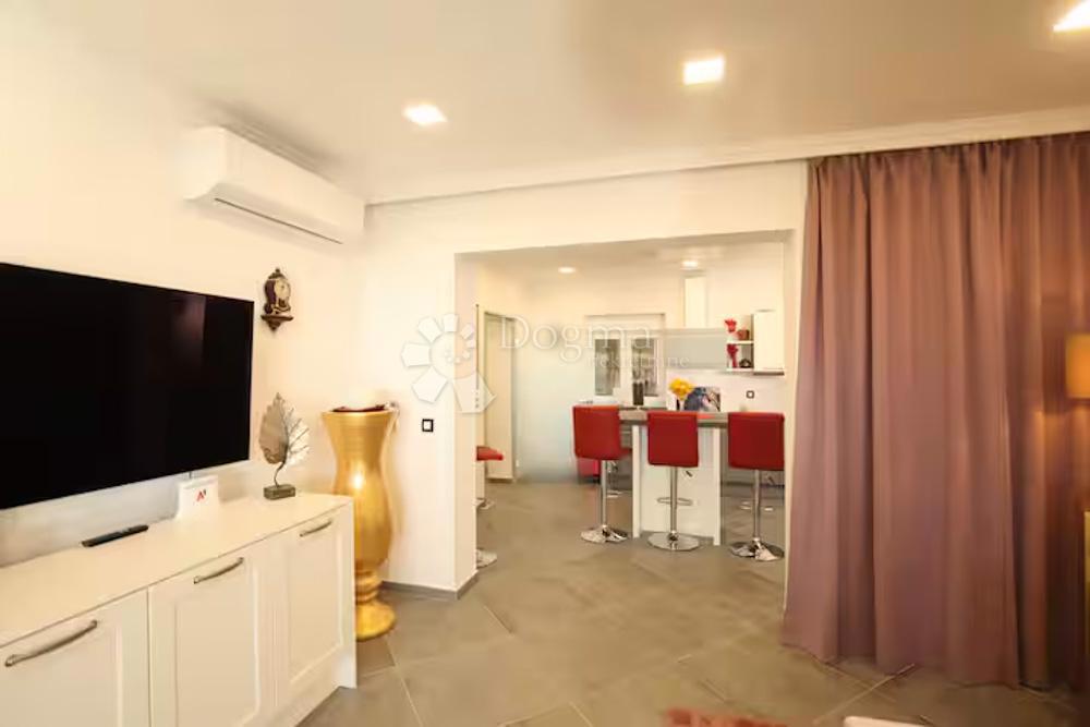 Allogio Crnica, Šibenik, 143m2