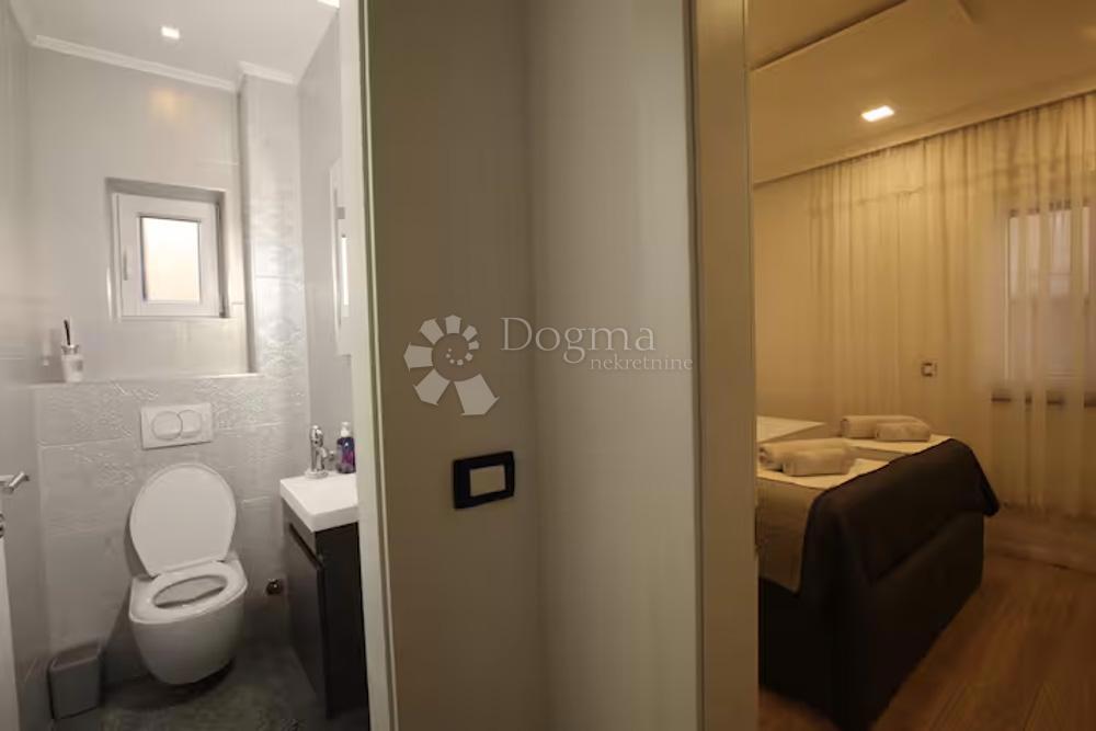 Allogio Crnica, Šibenik, 143m2