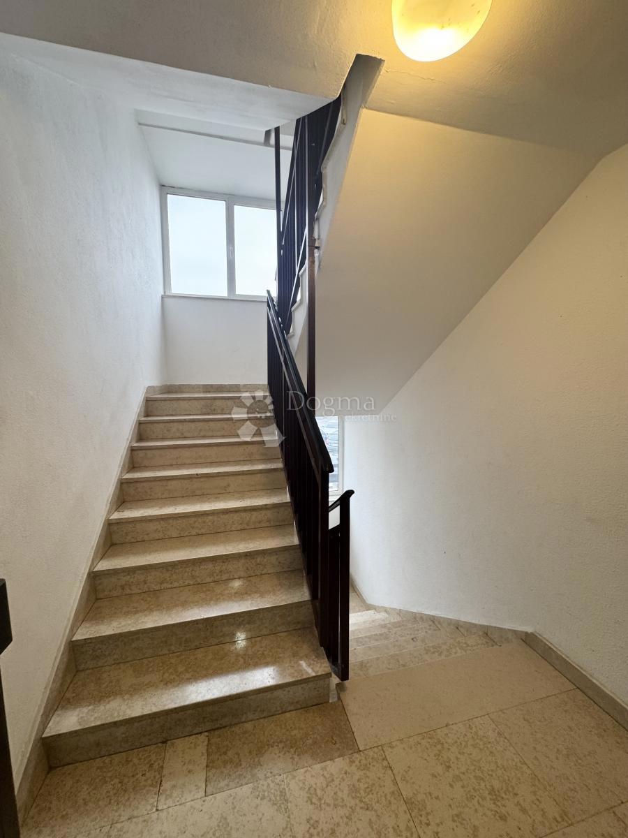 Allogio Krnjevo, Rijeka, 51,80m2