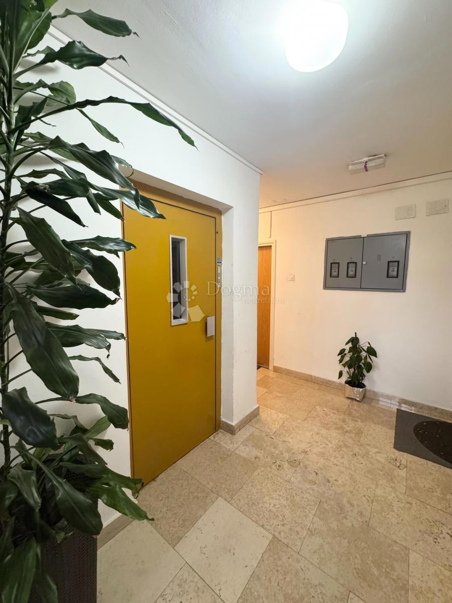 Allogio Krnjevo, Rijeka, 51,80m2