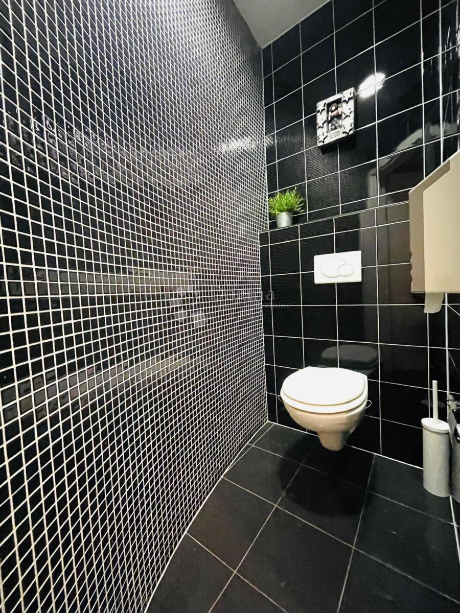 Locale commerciale Črnomerec, 118,98m2