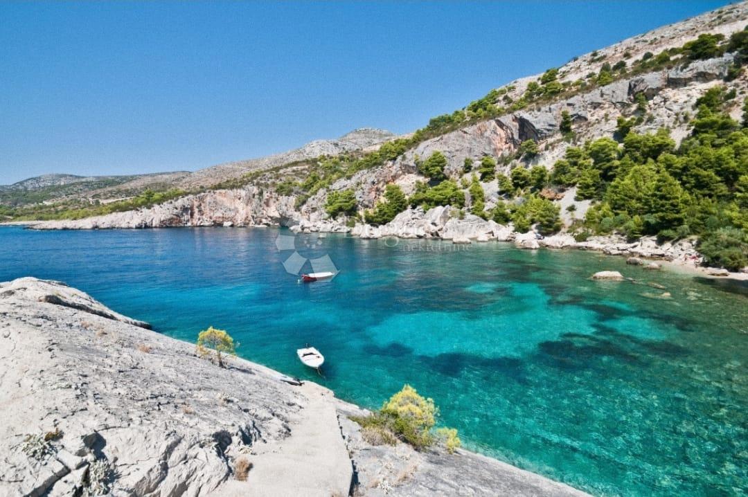 Terreno edificabile Velo Grablje, Hvar, 1.565m2