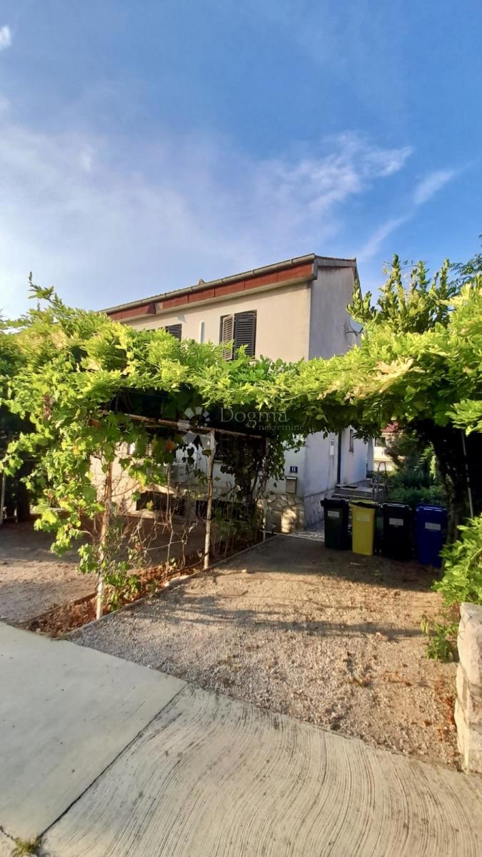 Casa Njivice, Omišalj, 296m2