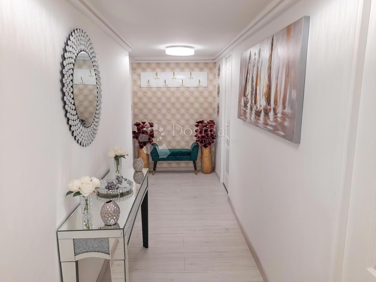 Allogio Opatija - Centar, Opatija, 70m2