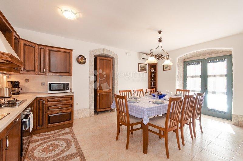 Casa Sošići, Kanfanar, 140m2