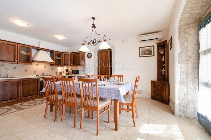 Casa Sošići, Kanfanar, 140m2