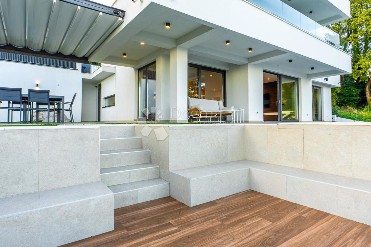 OTTIMA VILLA MODERNA CON VISTA PANORAMICA SUL QUARNERO
