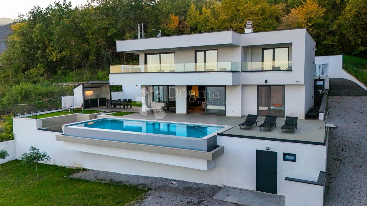 OTTIMA VILLA MODERNA CON VISTA PANORAMICA SUL QUARNERO