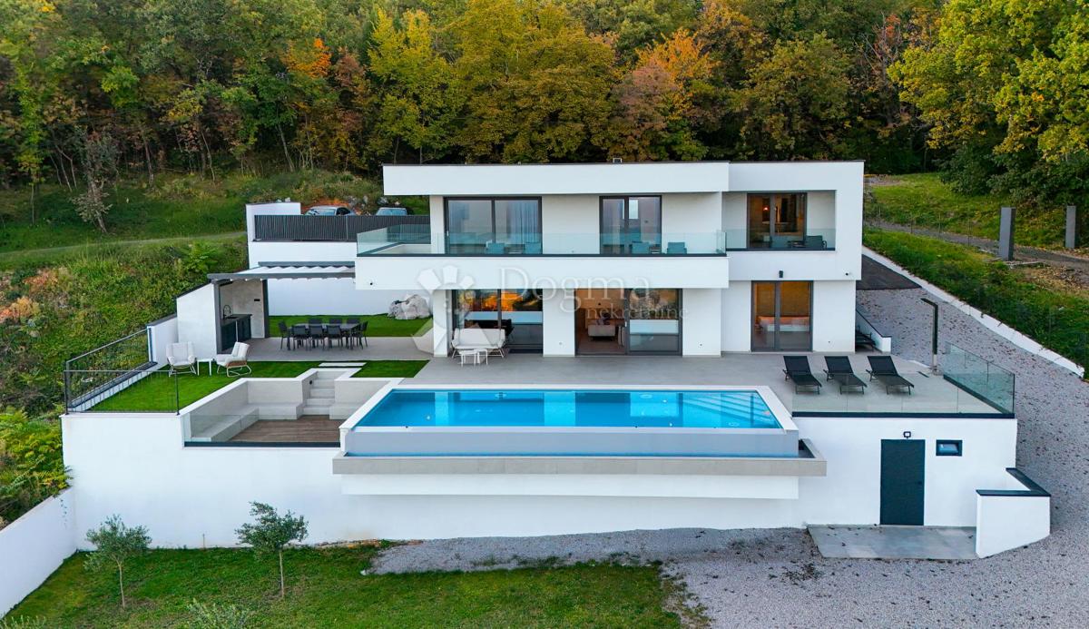 OTTIMA VILLA MODERNA CON VISTA PANORAMICA SUL QUARNERO
