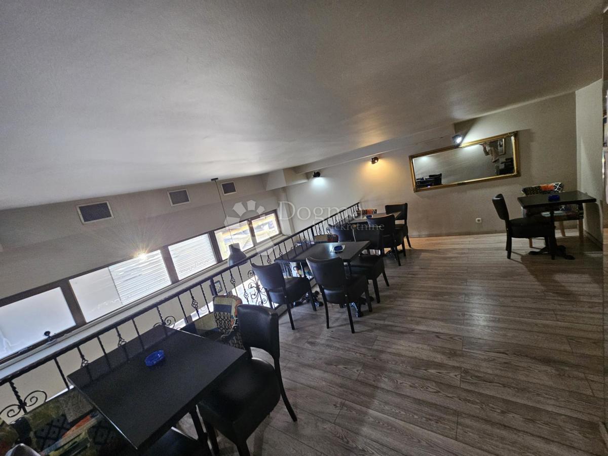 Locale commerciale Bili brig, Zadar, 54m2
