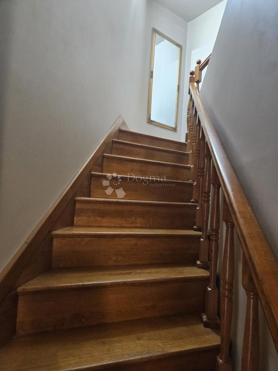 Locale commerciale Bili brig, Zadar, 54m2