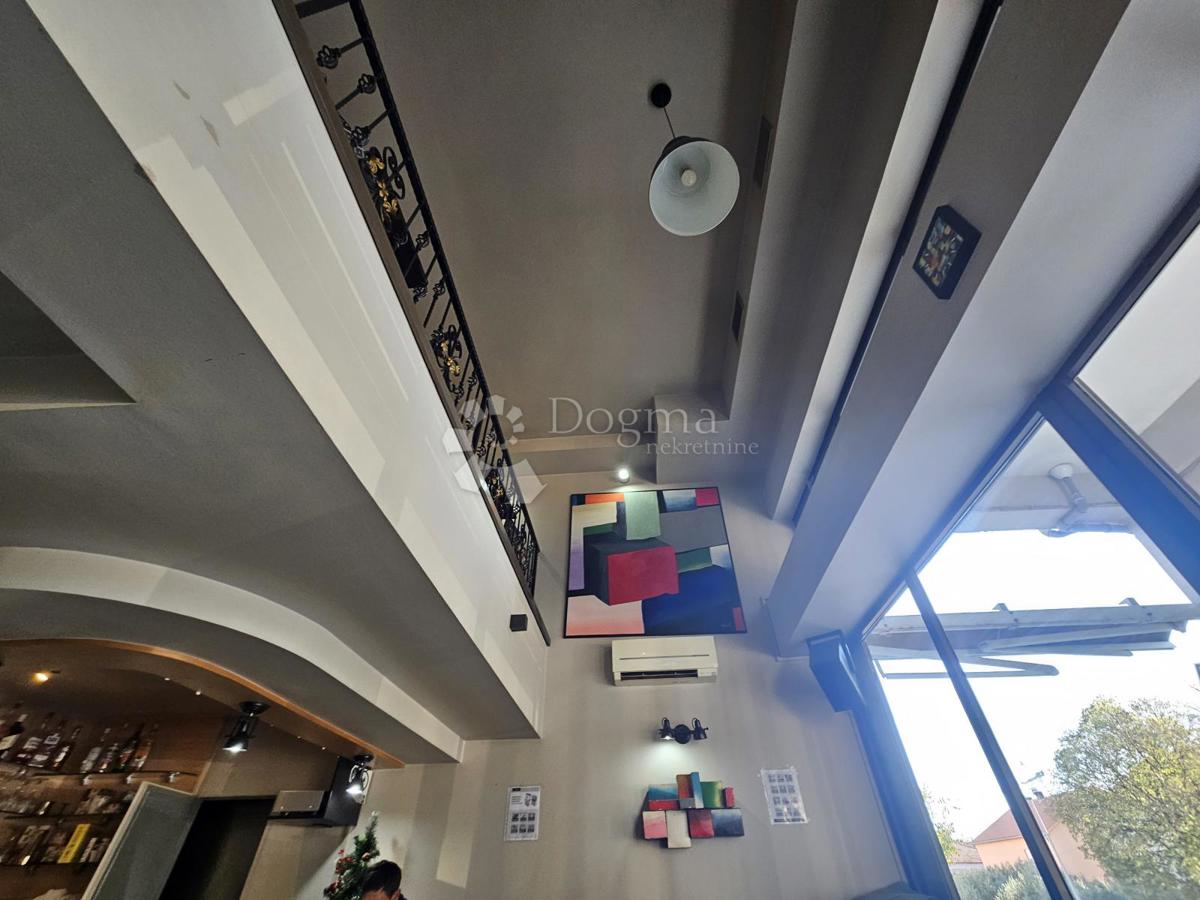 Locale commerciale Bili brig, Zadar, 54m2