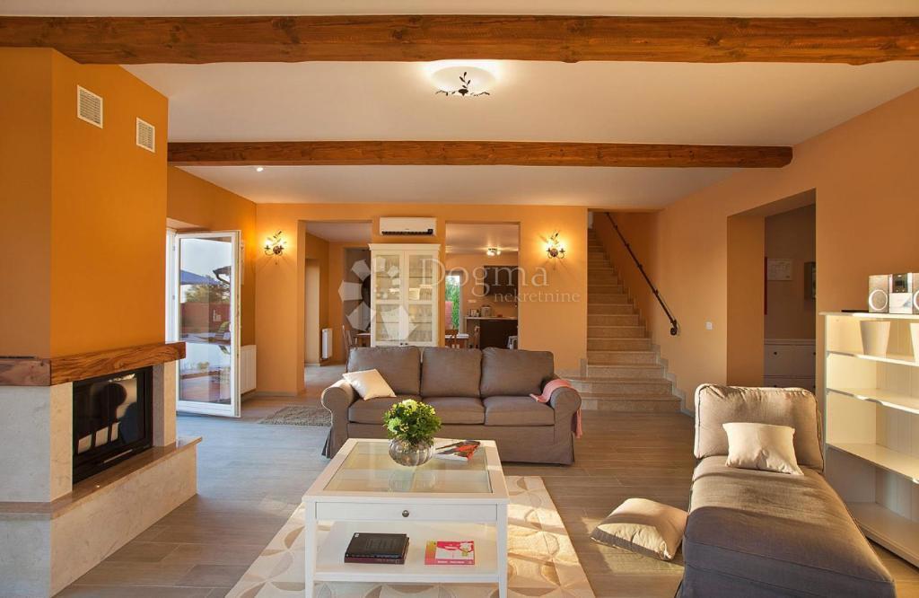 Casa Svetvinčenat, 290m2