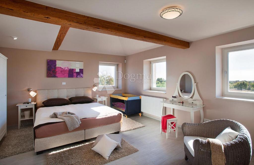 Casa Svetvinčenat, 290m2