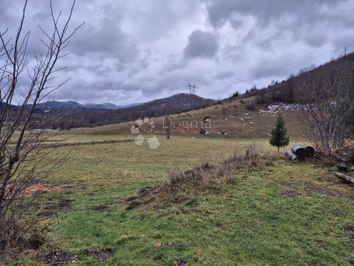 Terreno edificabile Mrkopalj, 7.901m2