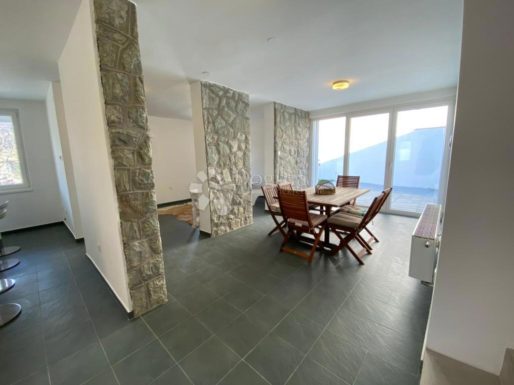 Casa Gračani, Podsljeme, 300m2