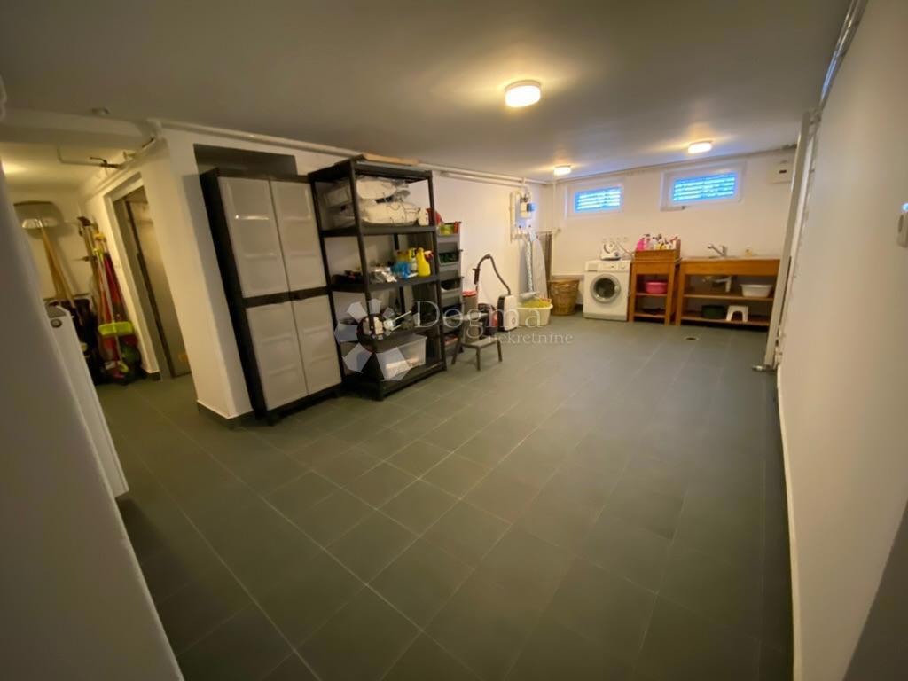 Casa Gračani, Podsljeme, 300m2