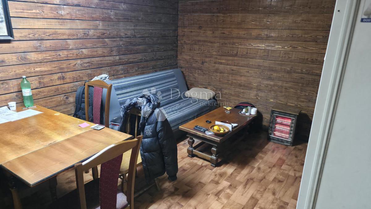 Casa Ferenščica, Peščenica - Žitnjak, 325m2