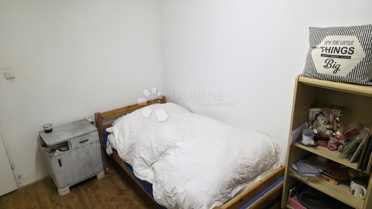 Casa Ferenščica, Peščenica - Žitnjak, 325m2