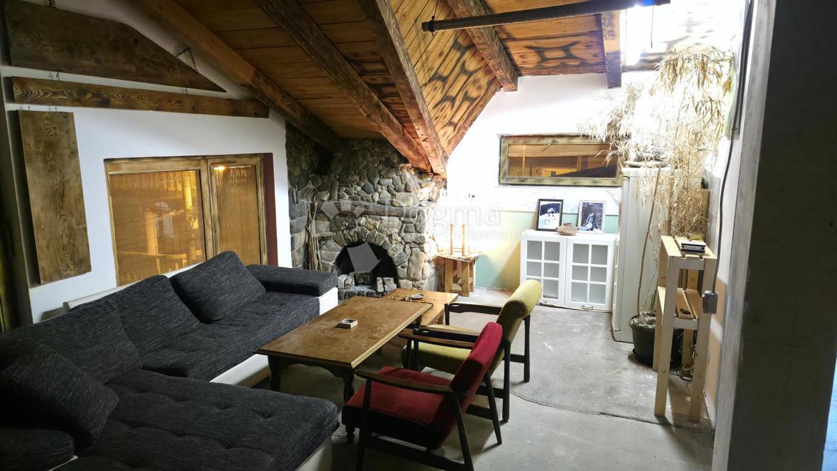 Casa Ferenščica, Peščenica - Žitnjak, 325m2