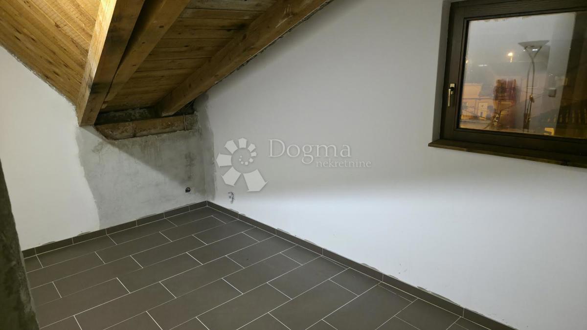 Casa Ferenščica, Peščenica - Žitnjak, 325m2