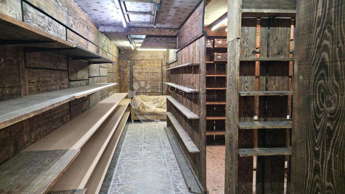 Casa Ferenščica, Peščenica - Žitnjak, 325m2